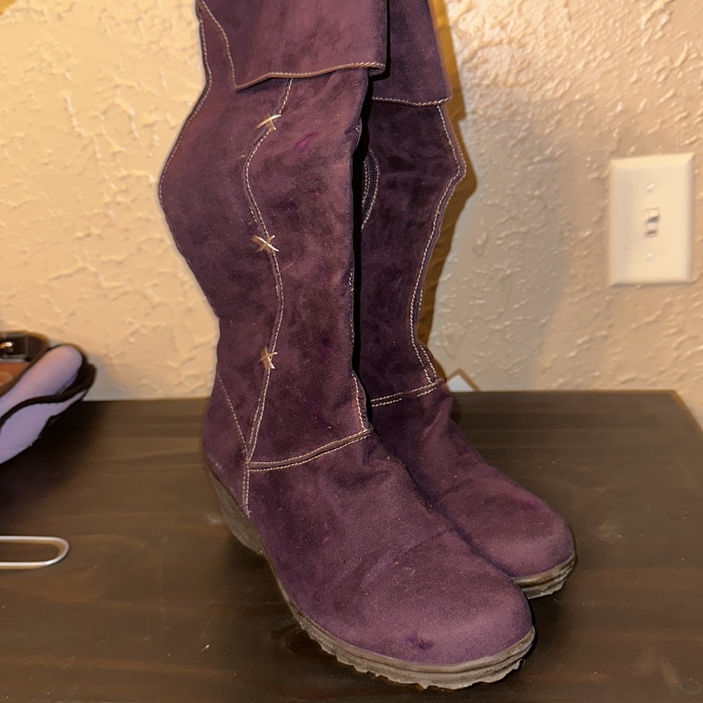 Yoki purple boots. Size 9